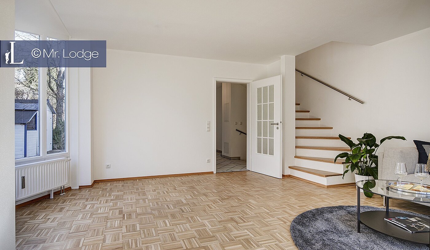 Semi-detached House with 5 room | 1702ML1 | Treppe zum OG