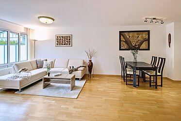 Waldperlach: Maisonette over 3 floors with garden, hobby room & parking space - available