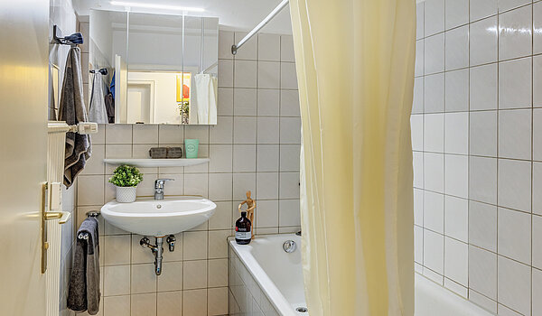 Apartment with 3 room | München-Trudering | 70443 | Badezimmer