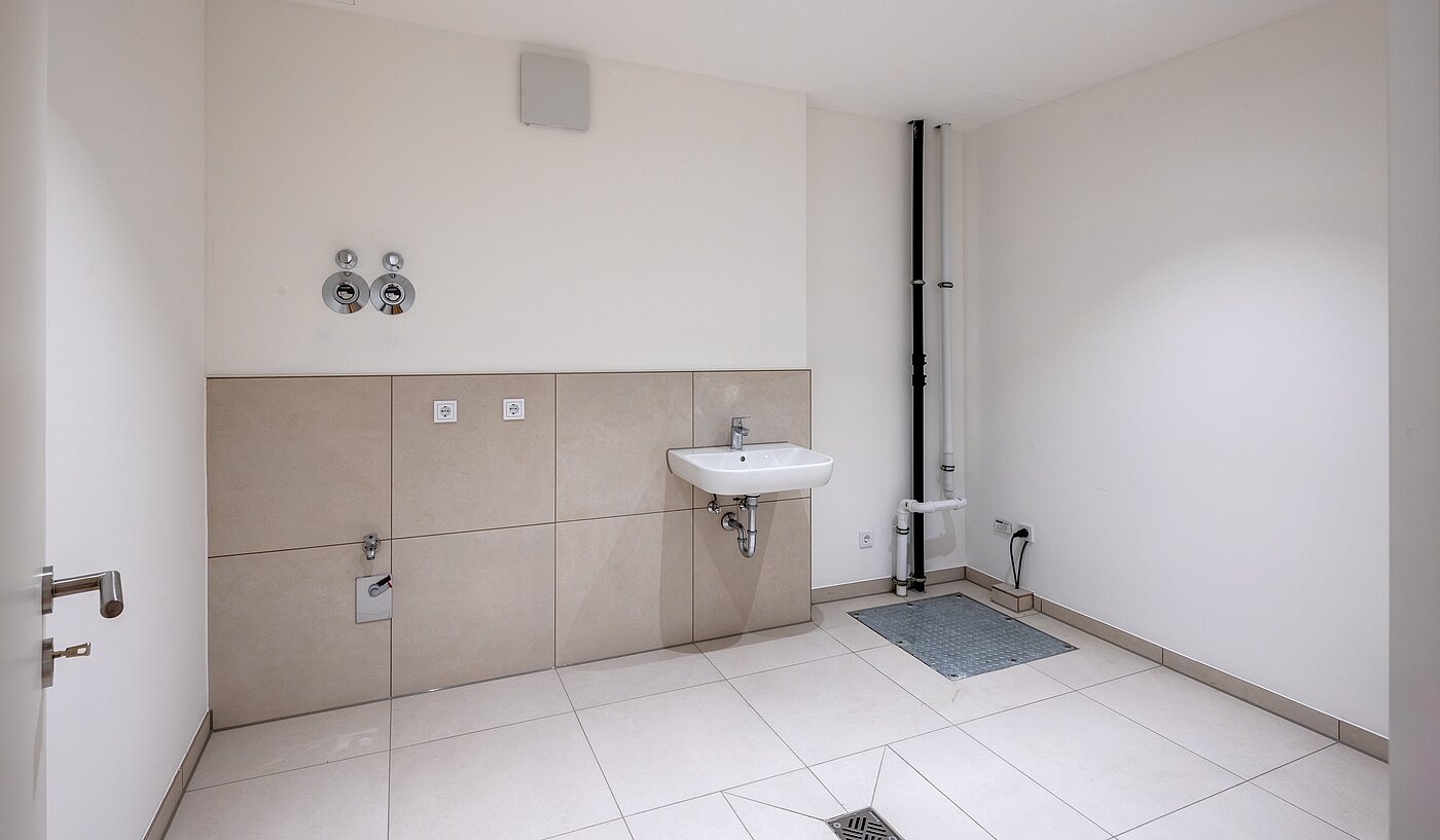 Terrassenwohnung with 3 room | München-Harlaching | 70371 | Waschen/ Keller