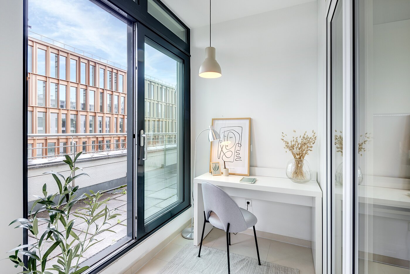 Apartment with 1.5 room | München-Bogenhausen | 70233 | ...als Arbeitsplatz