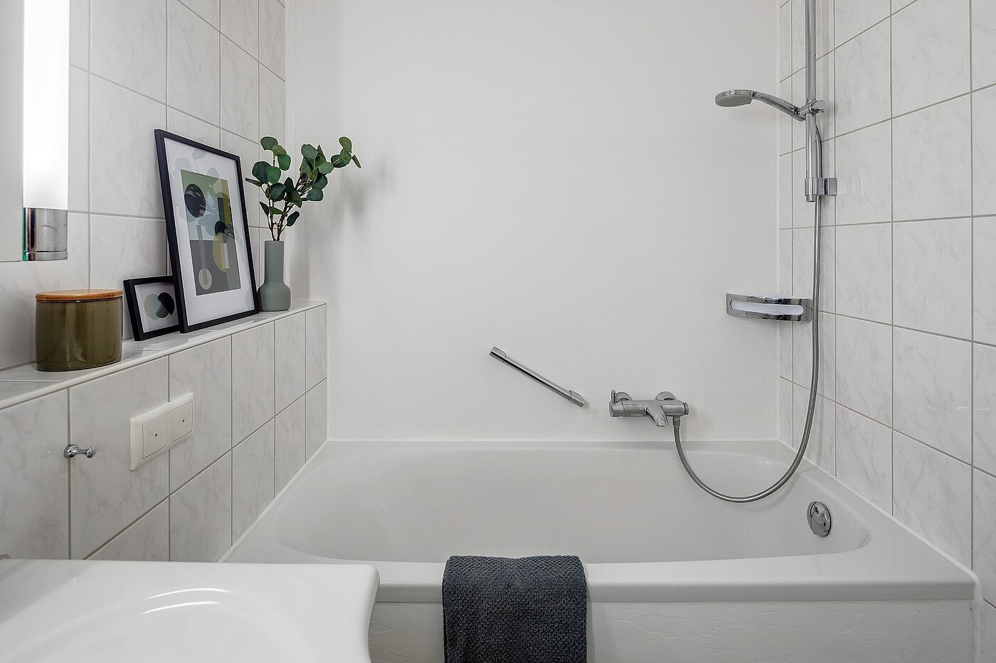 Apartment with 3 room | München-Harlaching | 1908ML6 | ... Badewanne