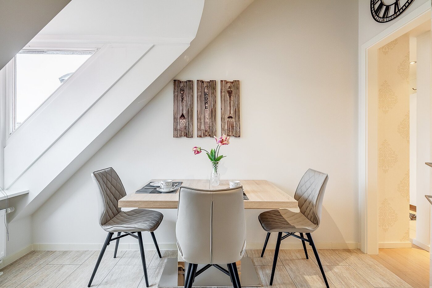 Apartment with 2.5 room | München-Moosach | 2012ML4 | Gemütliche Essecke