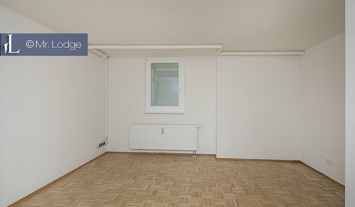 Semi-detached House with 5 room | 1702ML1 | Hobbyraum