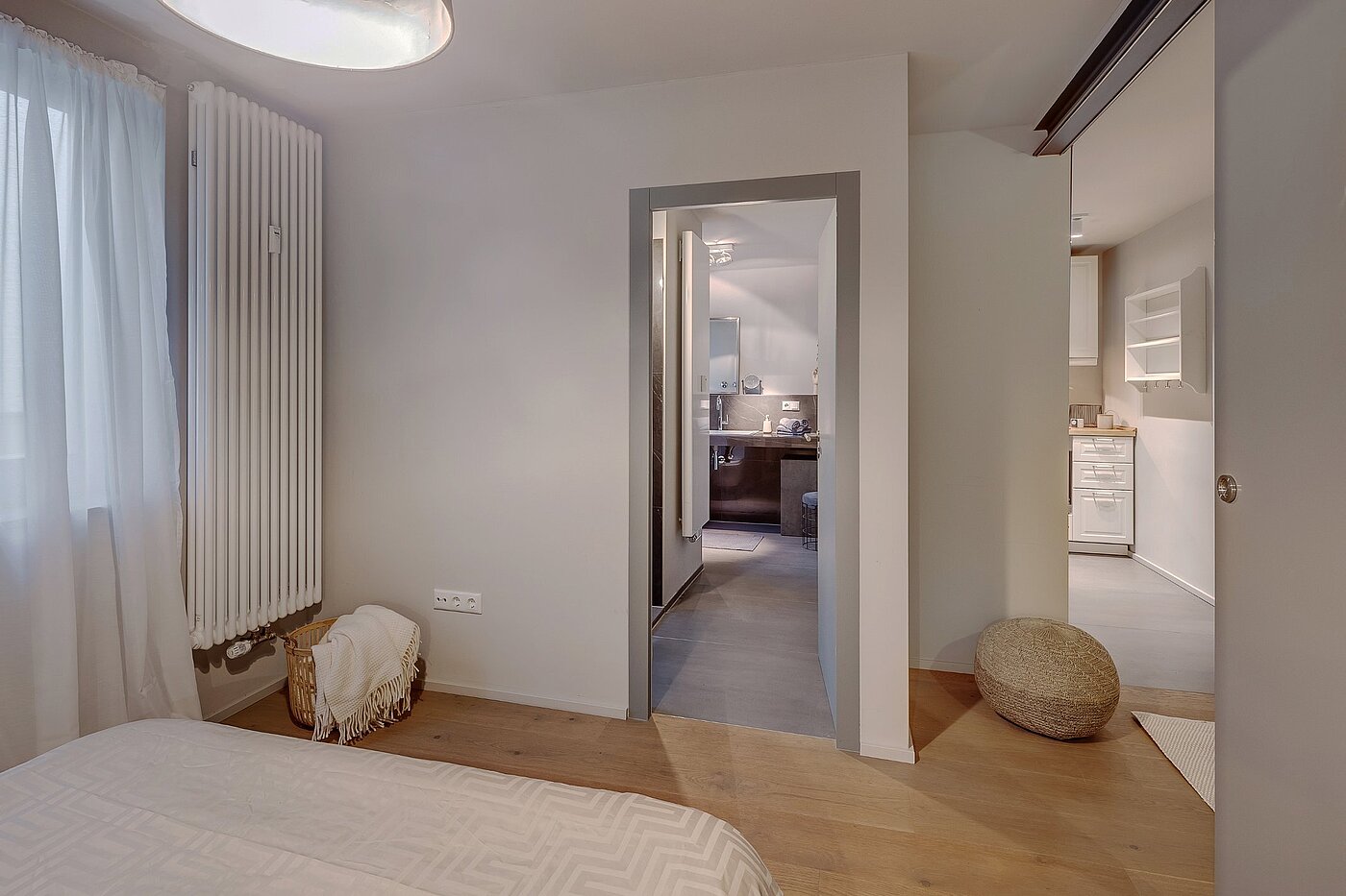 Raised Ground Floor with 2 room | München-Lehel | 2012ML1 | ...und Zugang zum Bad