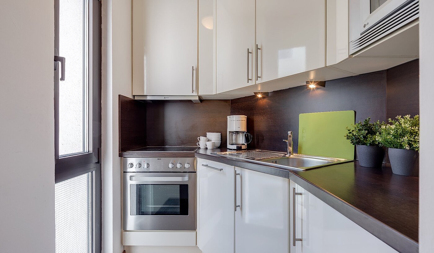 Apartment with 2 room | München-Isarvorstadt | 1804ML1 | Moderne Küchenzeile