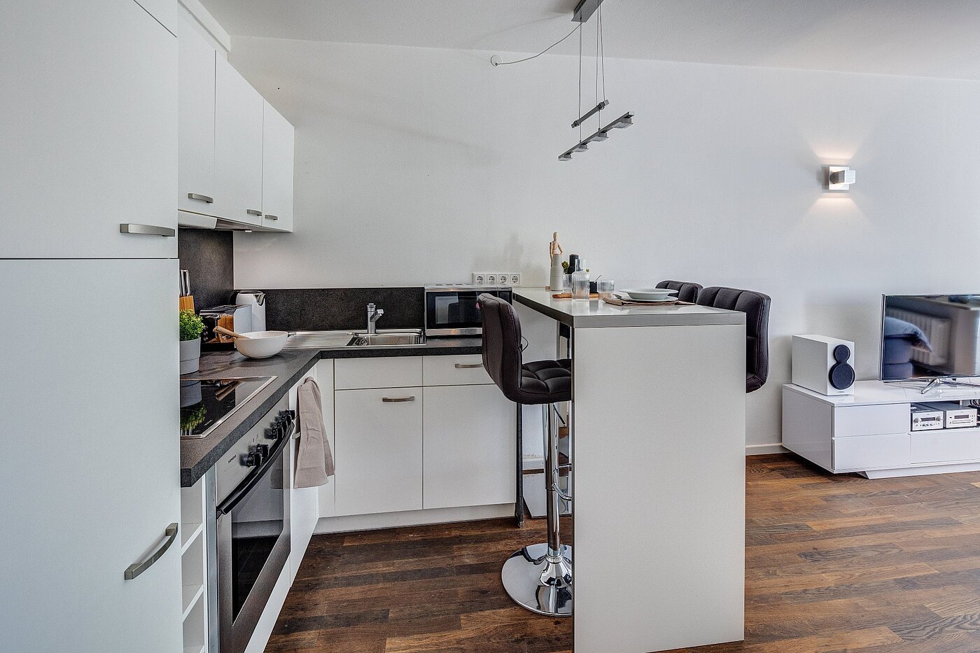 Apartment with 1 room | München-Freimann | 2105ML4 | Offene Küche mit Theke