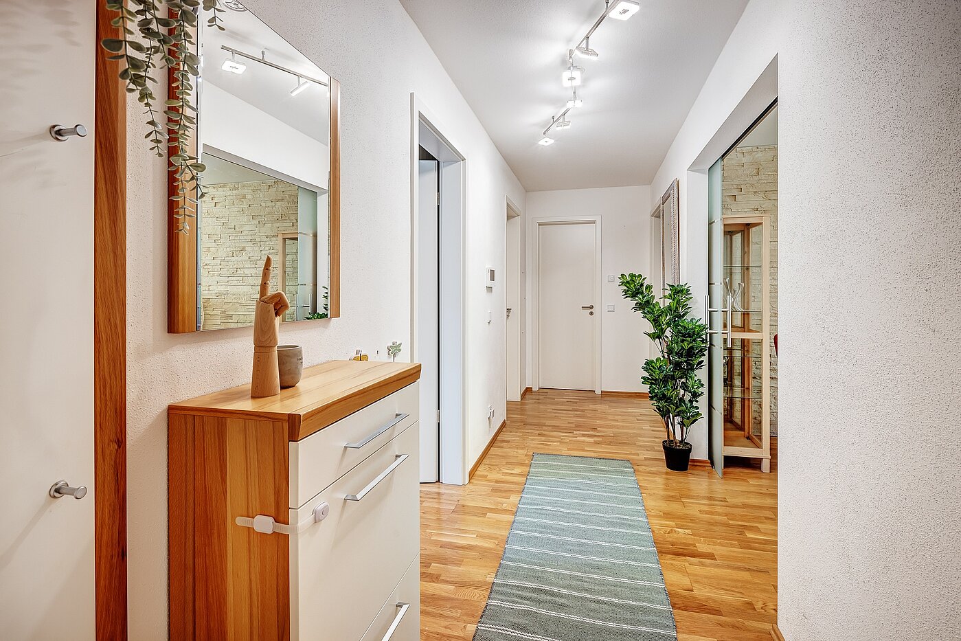 Ground floor apartment with 3 room | Wolfratshausen | 2208ML1 | Schöner Eingangsbereich