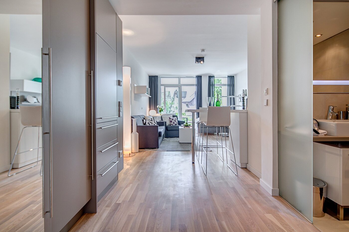Apartment with 1 room | München-Bogenhausen | 1807ML5 | Ansprechender Eingangsbereich