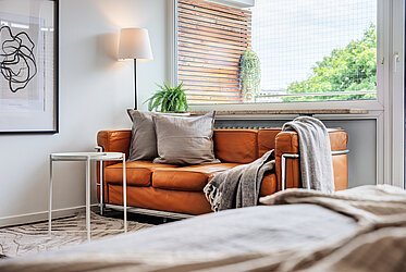 Neuhausen: Modern, furnished - attractive apartment with balcony