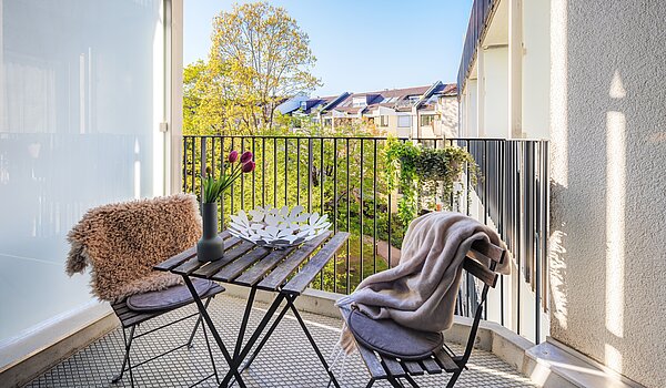 Apartment with 1.5 room | München-Bogenhausen | 70378 | ...auf dem Balkon...