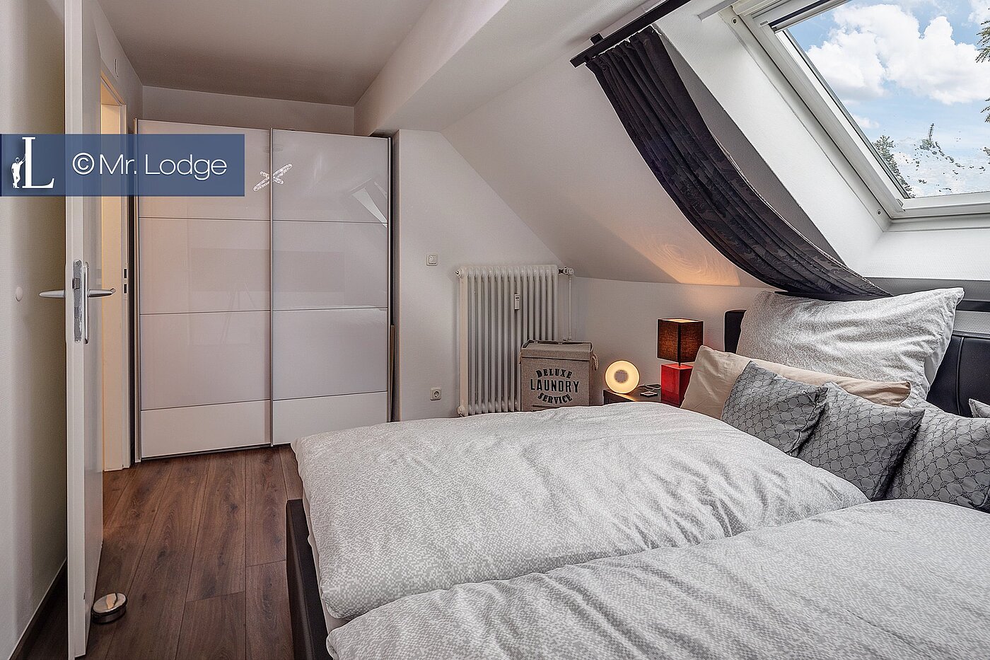 Attic Apartment with 3 room | München-Hasenbergl | 1803D9 | Blick zu den Sternen