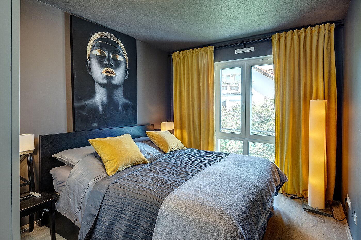 Apartment with 3 room | 70483 | Goldene Träume...