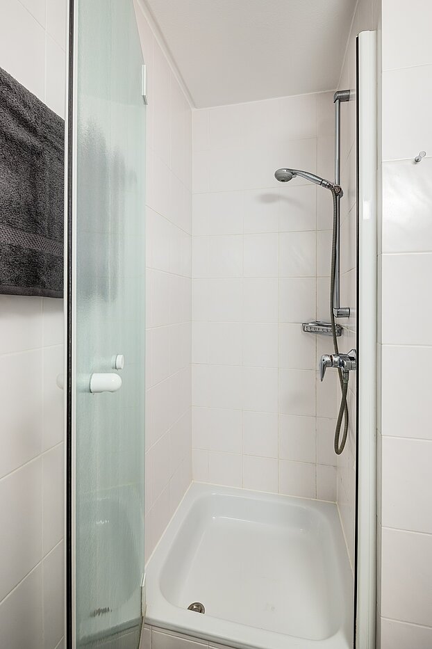 Apartment with 3.5 room | München-Bogenhausen | 70305 | ...Duschbad