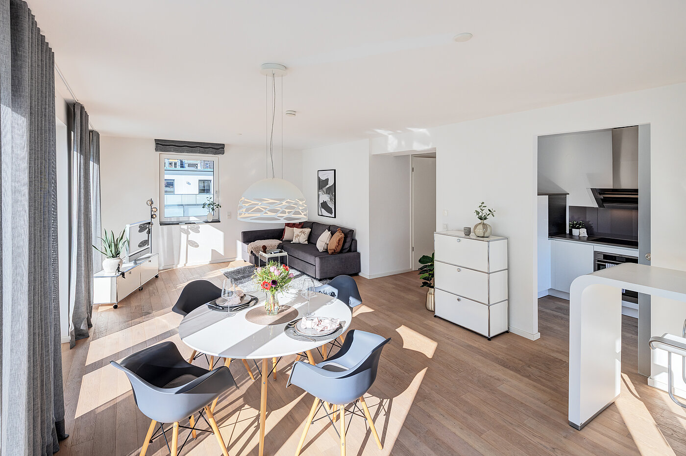 Penthouse with 2 room | München-Bogenhausen | 70385 | Großzügiger...