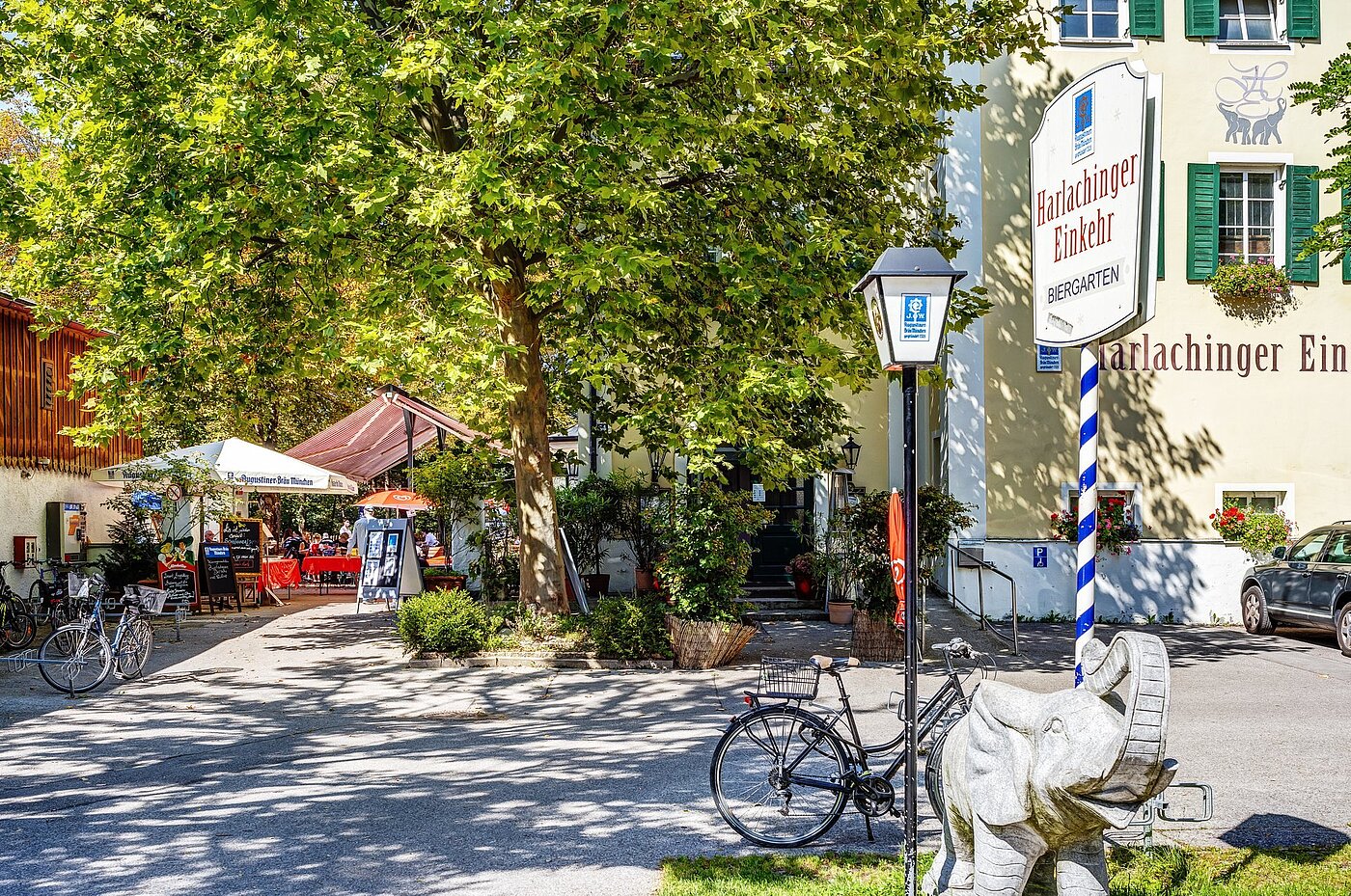 Ground floor apartment with 2.5 room | München-Harlaching | 70018 | ...um die Ecke