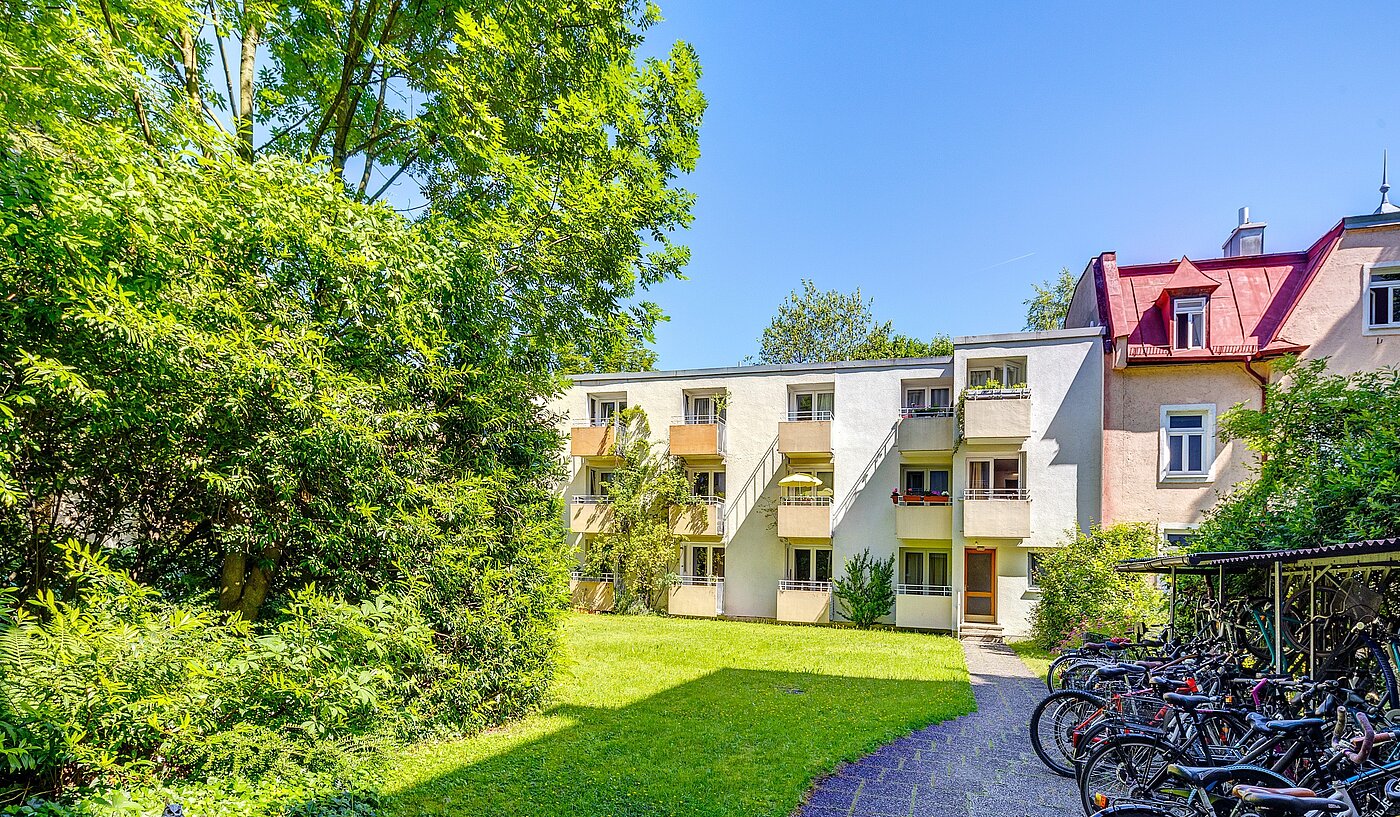 Apartment with 1 room | München-Schwabing | 2210ML3 | ...im grünen Innenhof
