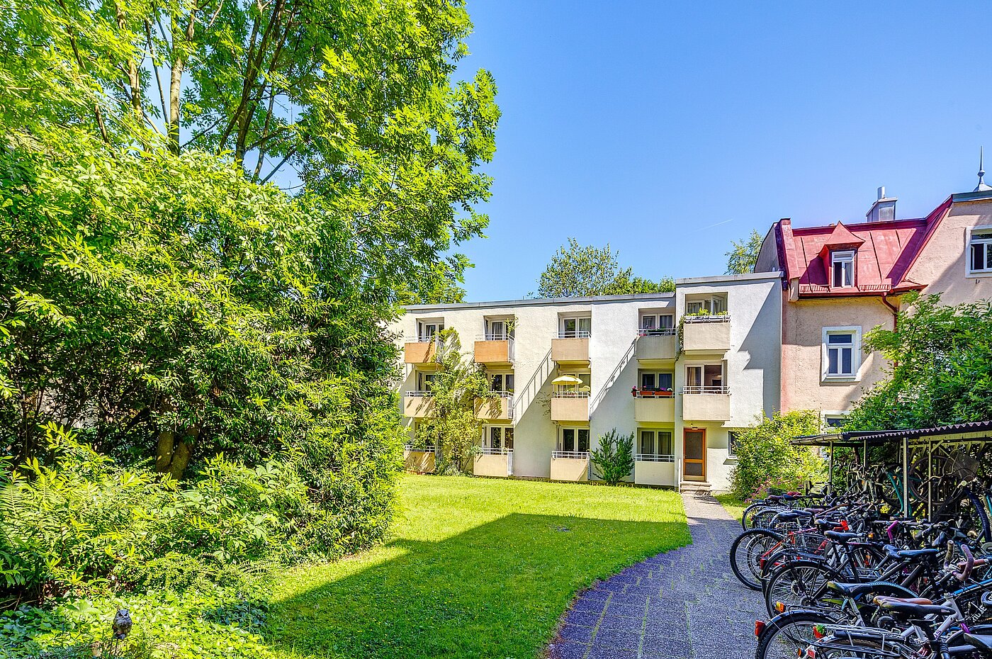 Apartment with 1 room | München-Schwabing | 2210ML3 | ...im grünen Innenhof