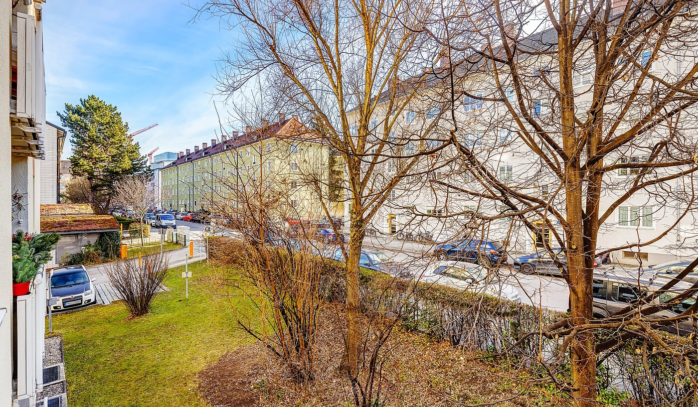 Apartment with 3 room | München-Bogenhausen | 2112ML3 | mit Aussicht