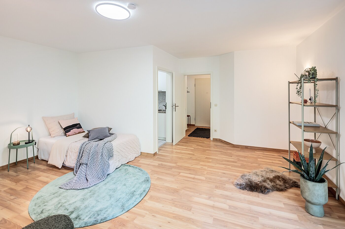 Apartment with 1 room | München-Schwabing | 70249 | Reizendes Apartment mit Platz zum...