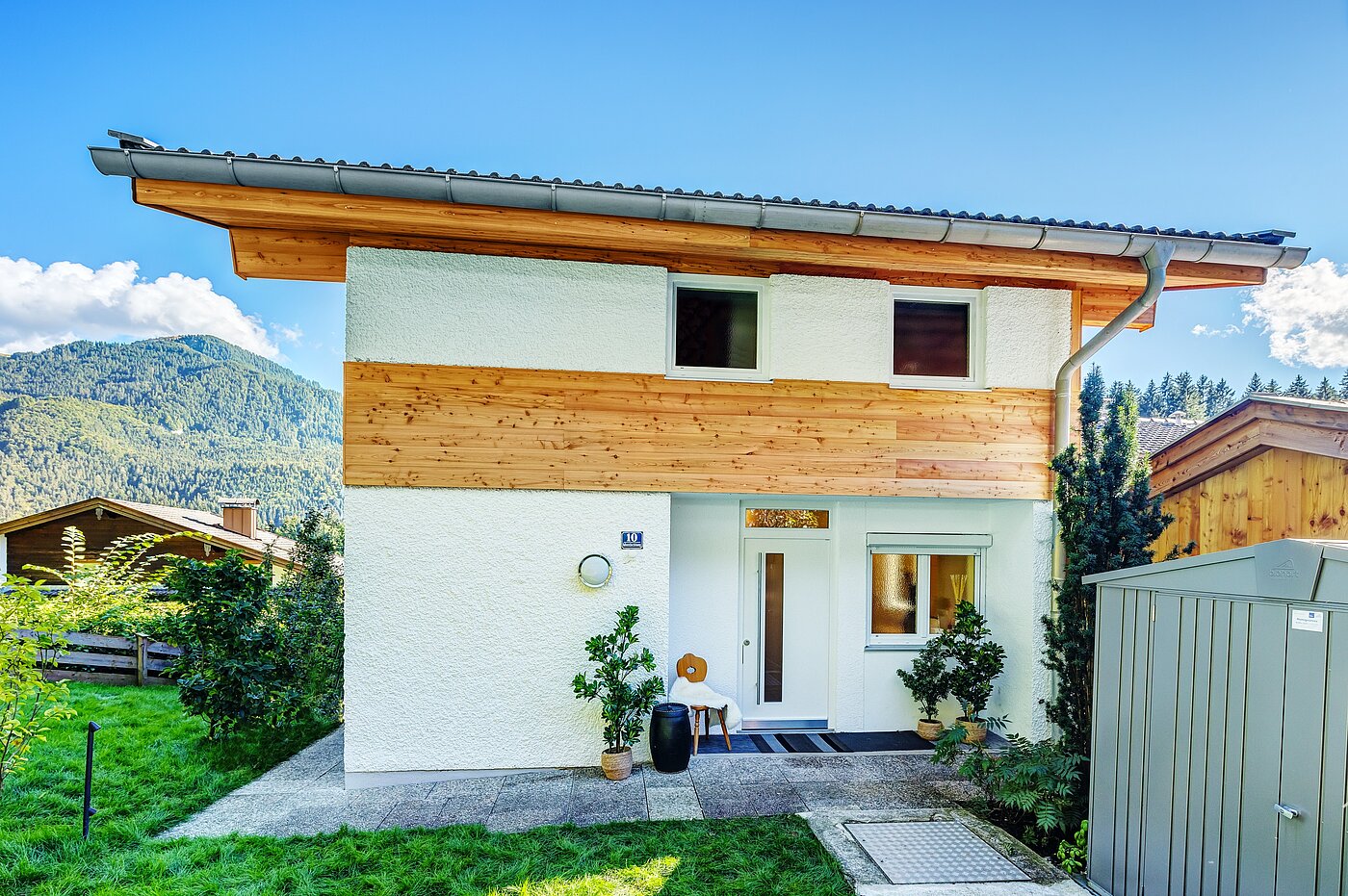 Corner townhouse with 3 room | Kreuth | 70037 | Zugang zum Haus...