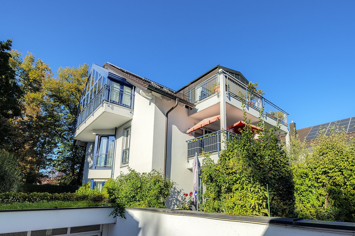 Attic Apartment with 3 room | 70501 | Blick von unten...