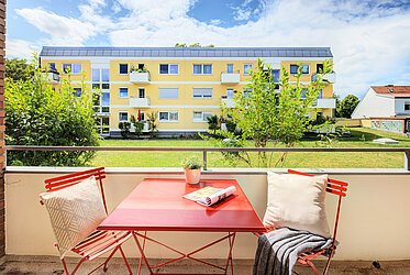 Großhadern: Attractive 3-room apartment - quiet and central - available