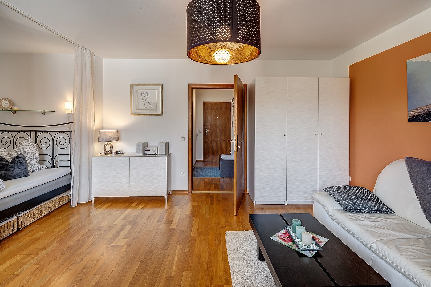 Apartment with 1 room | München-Bogenhausen | 70070 | Hell & gemütlich