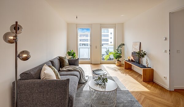 Apartment with 2.5 room | München-Schwanthalerhöhe | 2210ML2 | Lichtdurchflutetes Wohnzimmer