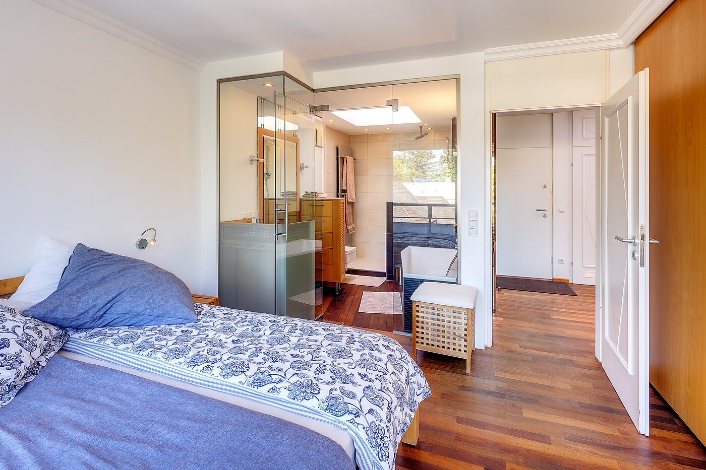 Penthouse with 2.5 room | München-Harlaching | 702581 | en suite Badezimmer