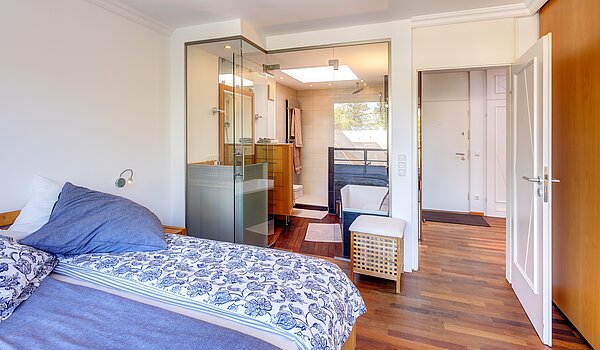 Penthouse with 2.5 room | München-Harlaching | 702581 | en suite Badezimmer