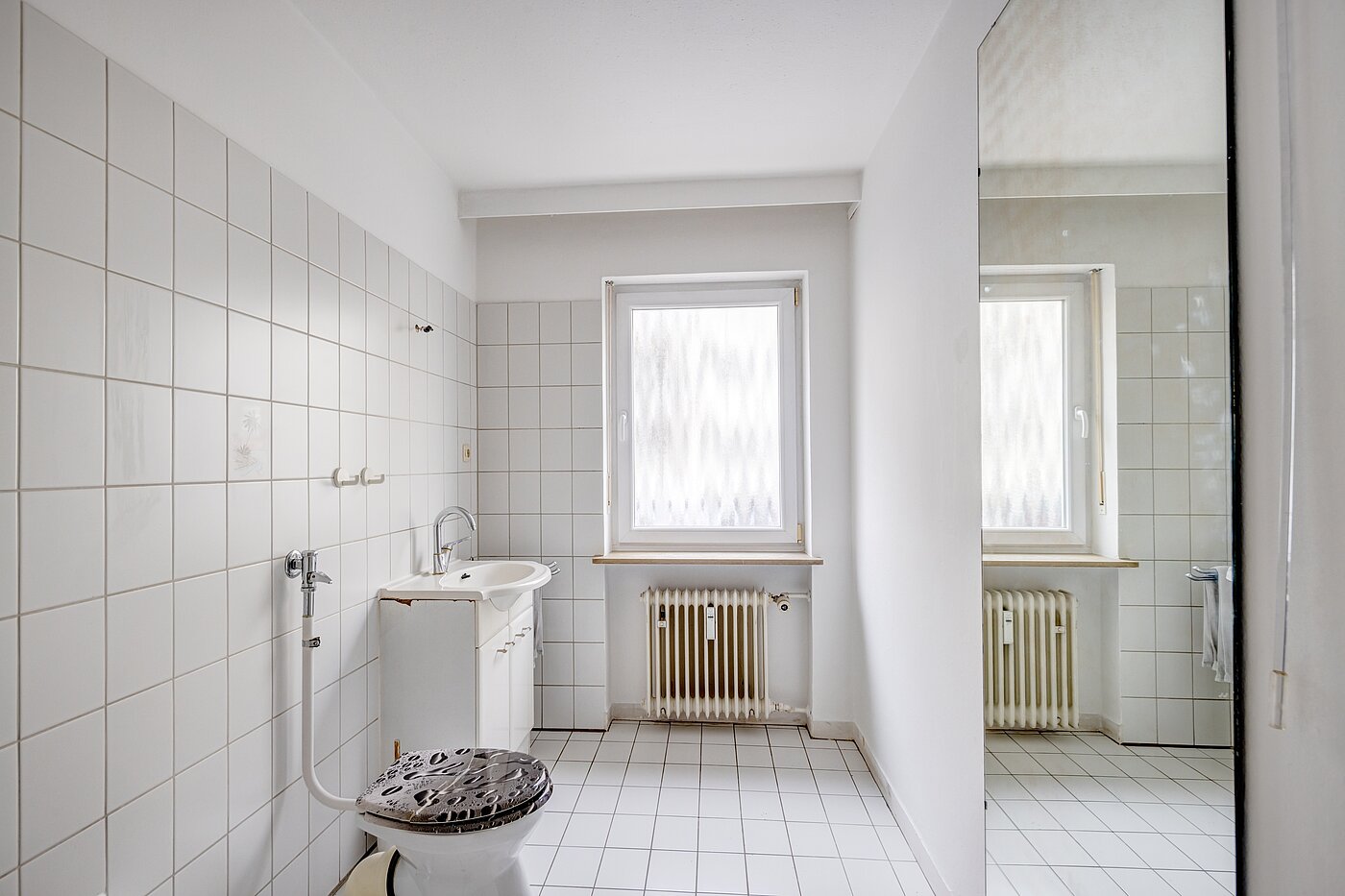 Raised Ground Floor with 2.5 room | München-Schwabing | 70441 | Und Fenster