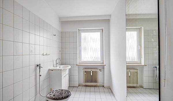 Ground floor apartment with 2.5 room | München-Schwabing | 70441 | Und Fenster