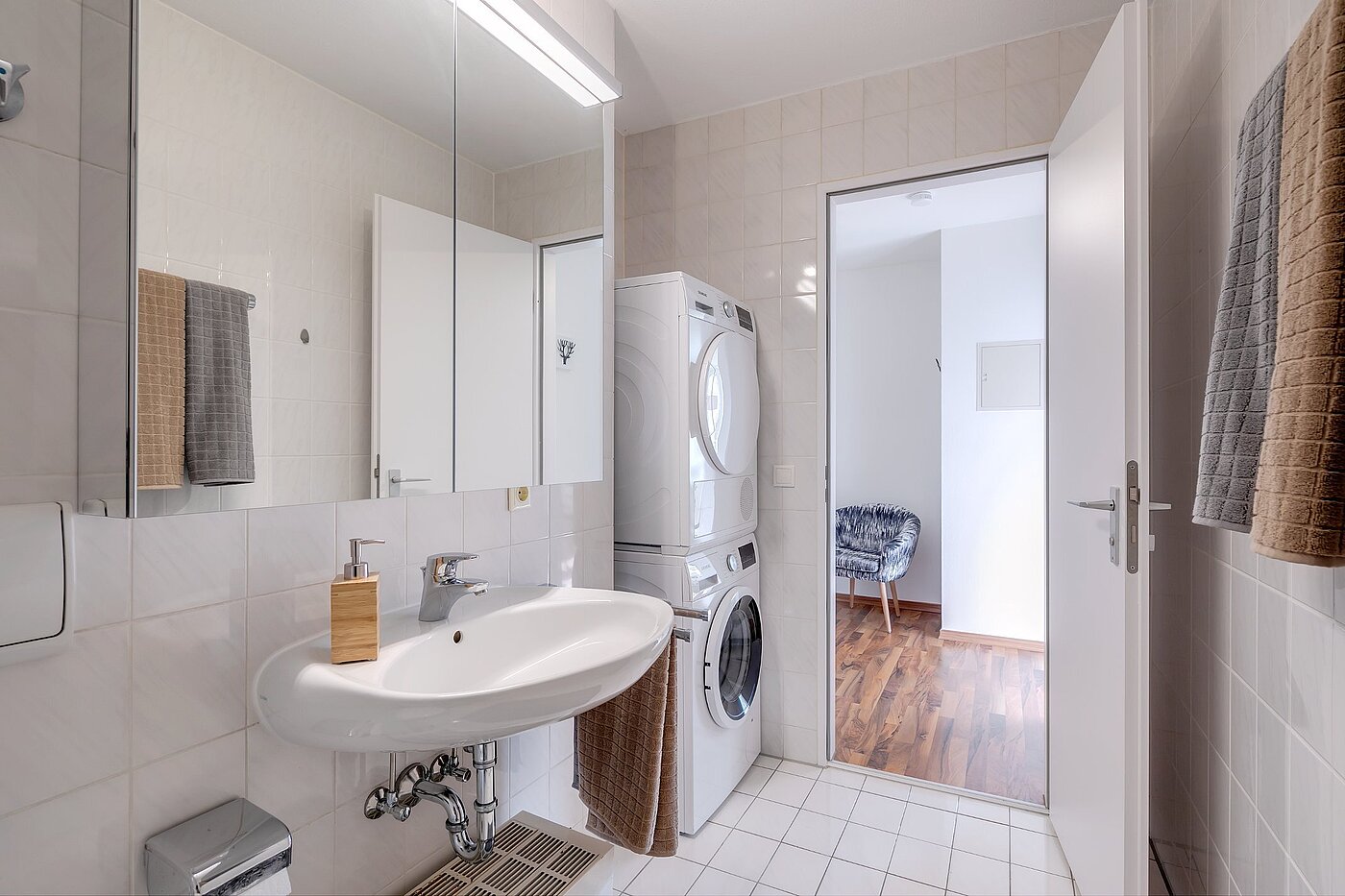 Apartment with 2 room | München-Oberföhring | 2007ML8 | Waschmaschinenstellplatz