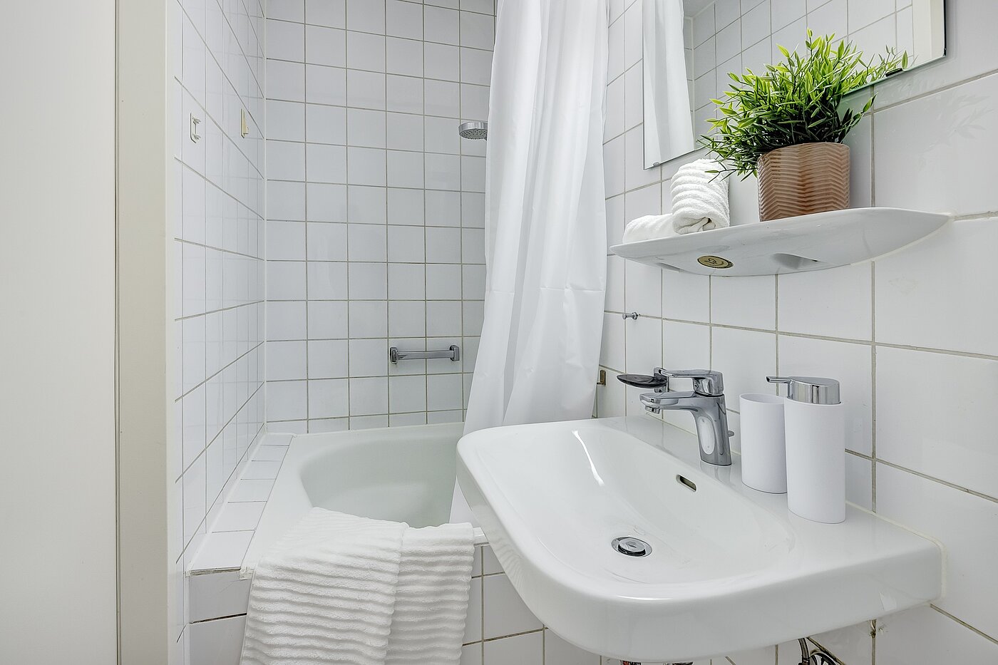 Apartment with 1 room | München-Maxvorstadt | 2110ML7 | ...Sitzdusche