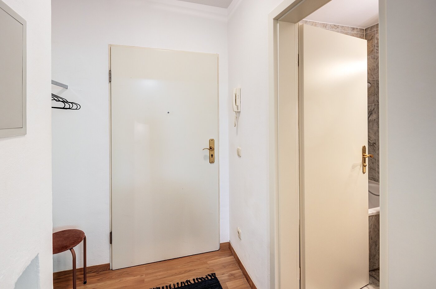Apartment with 1 room | München-Schwabing | 70249 | Eingangsbereich mit...