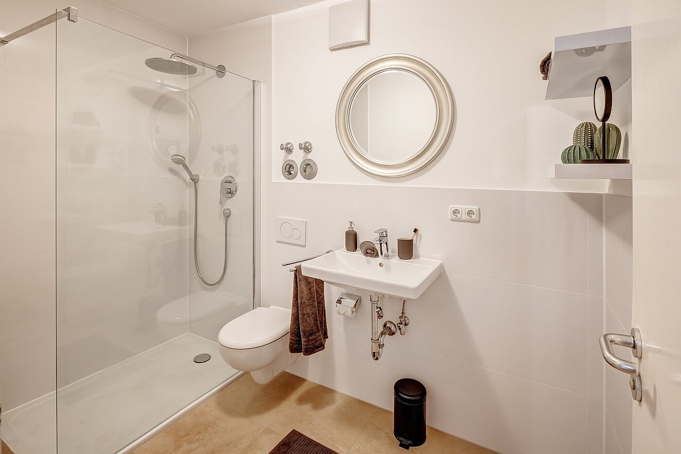 Apartment with 2 room | München-Schwabing | 2109ML3 | Modernes Bad mit...