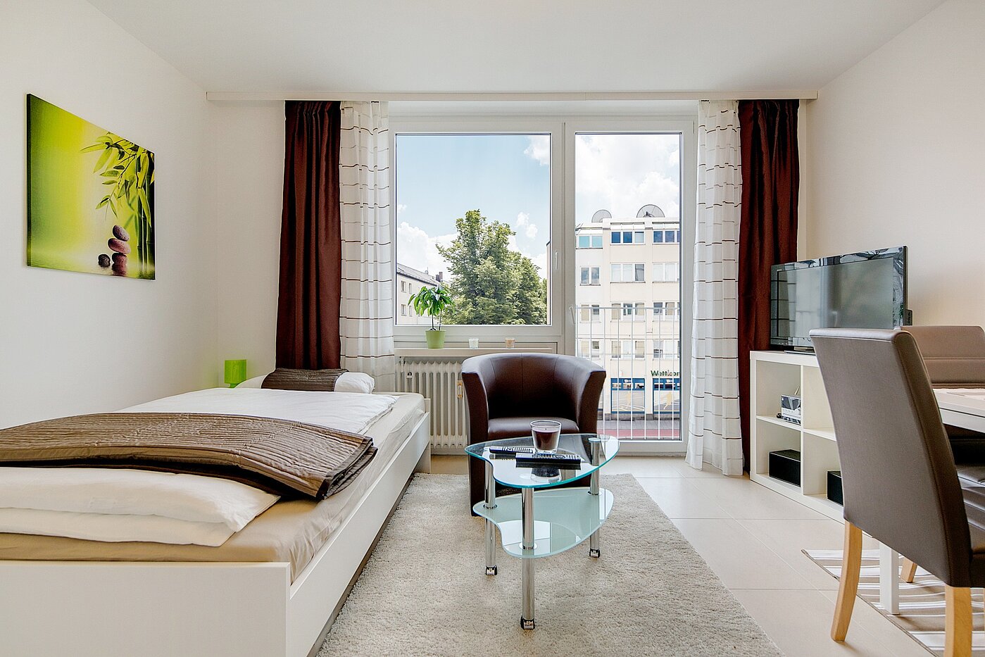 Apartment with 1 room | München-Berg am Laim | 2209ML2 | ...in das lichtdurchflutete Apartment