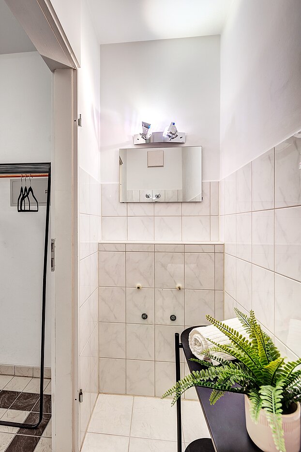 Ground floor apartment with 2.5 room | München-Harlaching | 70018 | ...oder Gäste-WC