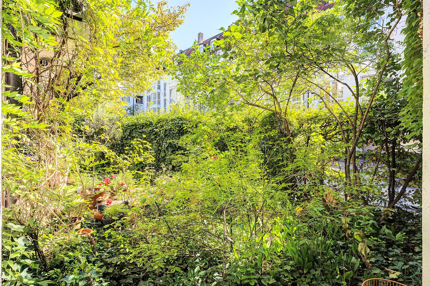 Apartment with 1 room | München-Schwabing | 70249 | ...eingewachsenem Gärtchen