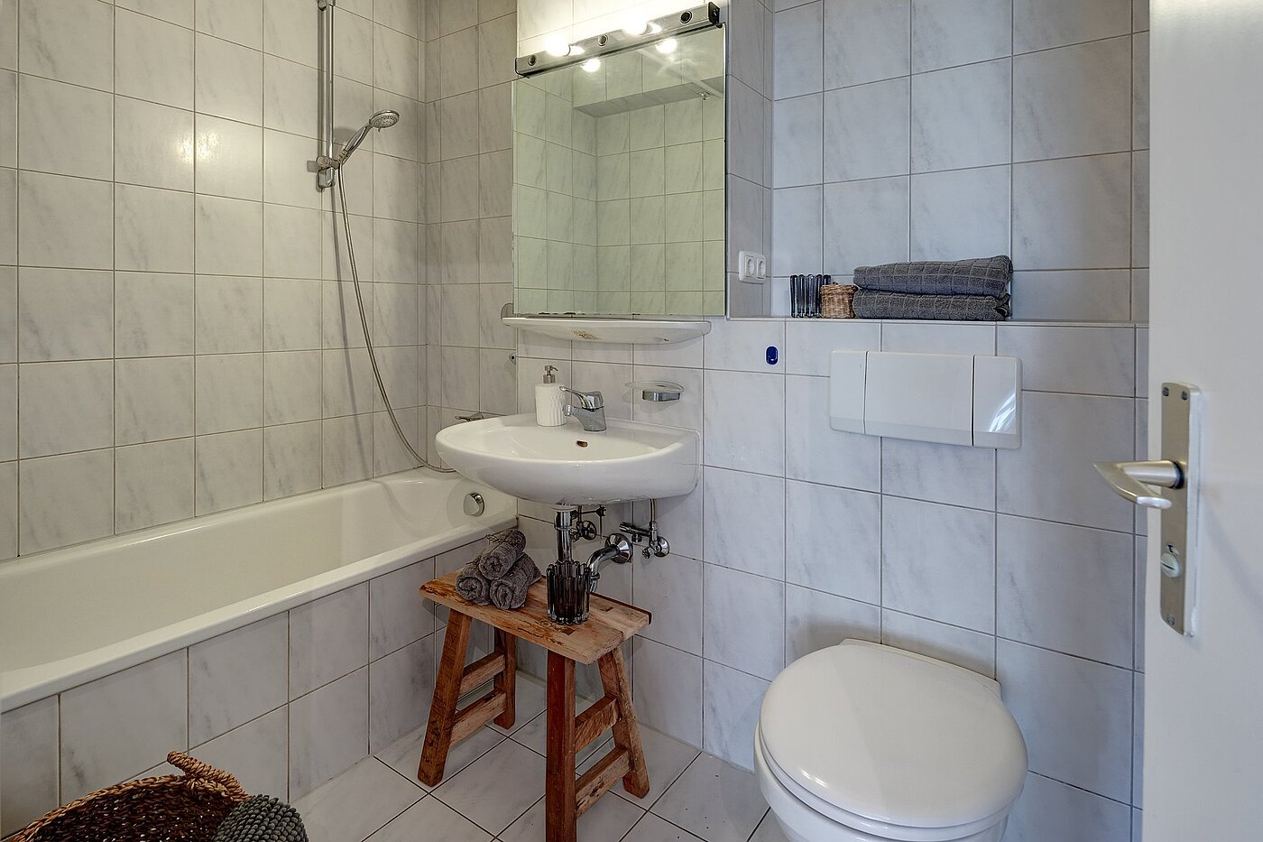 Apartment with 2 room | München-Sendling | 1810ML5 | Bad mit Badewanne