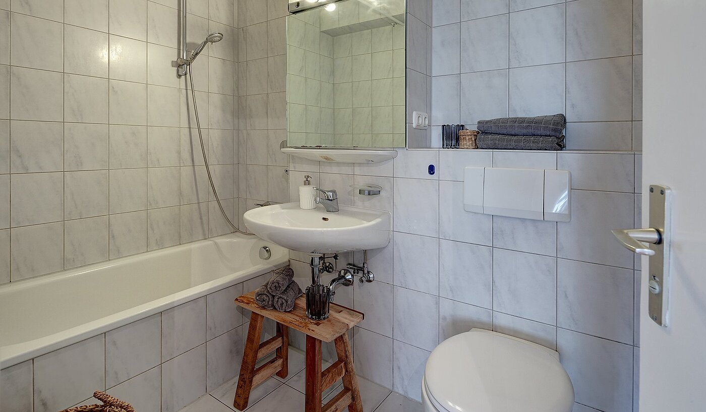 Apartment with 2 room | München-Sendling | 1810ML5 | Bad mit Badewanne