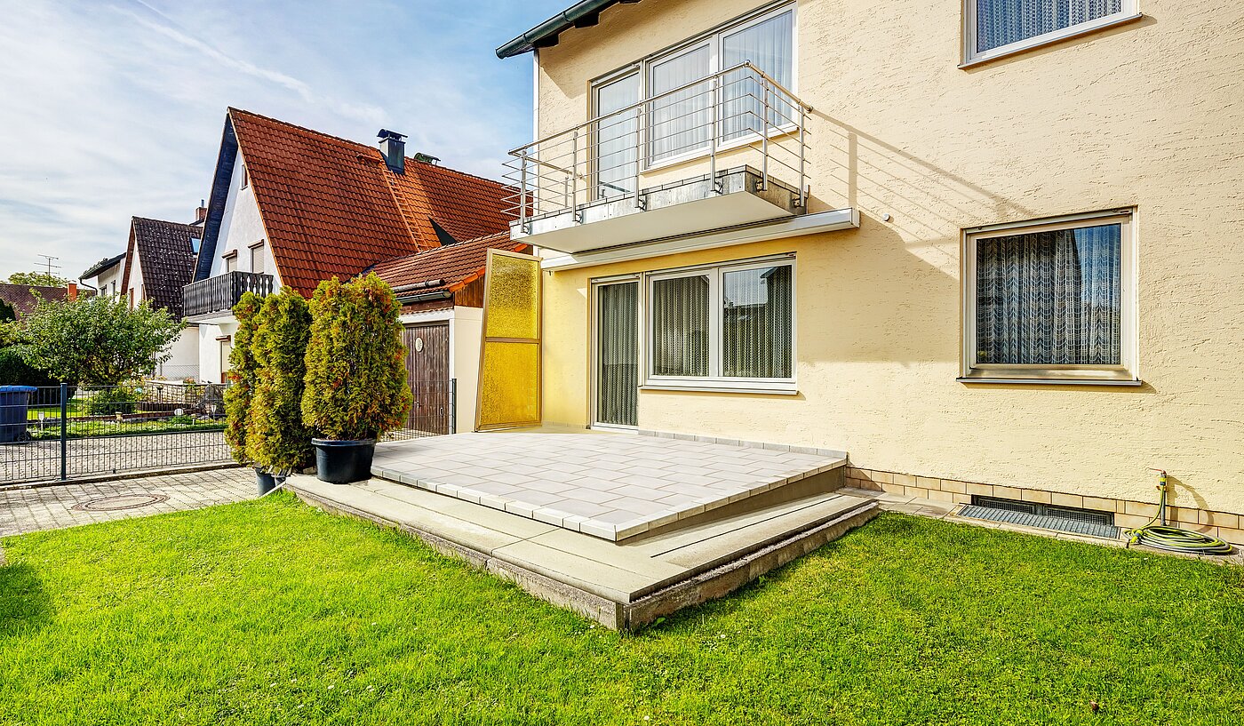 Detached house with 6 room | Unterschleißheim | 2209ML7 | ...mit Terrasse, Garten und...
