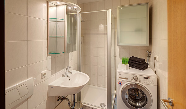 Ground floor apartment with 2 room | München-Feldmoching | 70424 | Duschbad