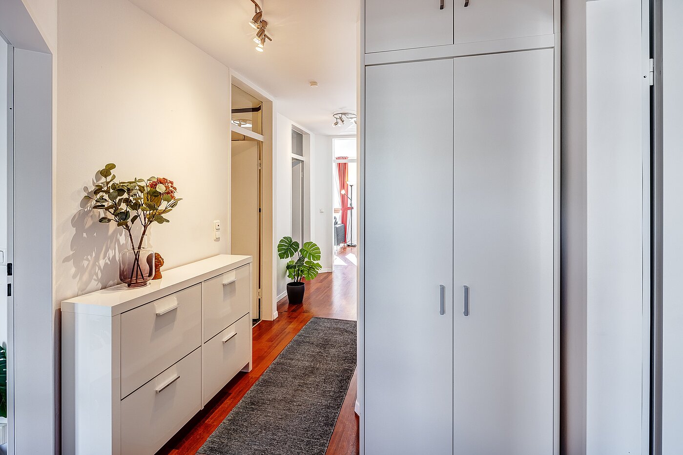 Apartment with 3 room | München-Schwabing | 2202ML12 | ...mit viel Stauraum