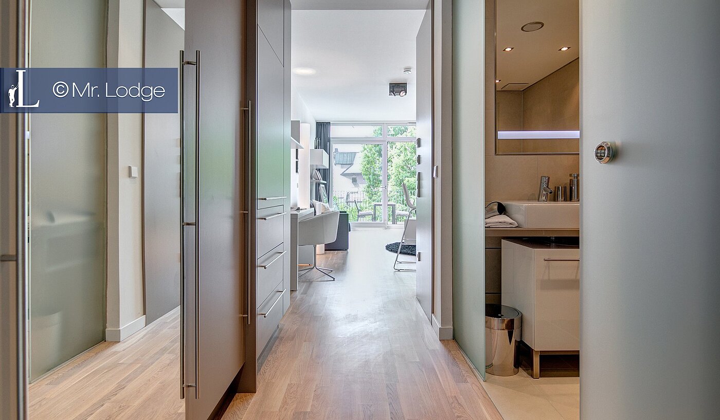 Apartment with 1 room | München-Bogenhausen | 1802ML4 | und großer Spiegelwand