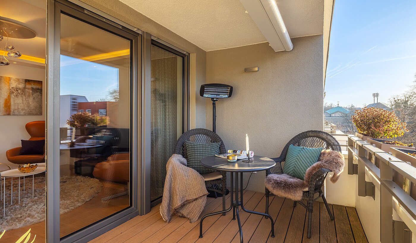 Apartment with 4 room | München-Bogenhausen | 70380 | Gemütlicher Balkon...