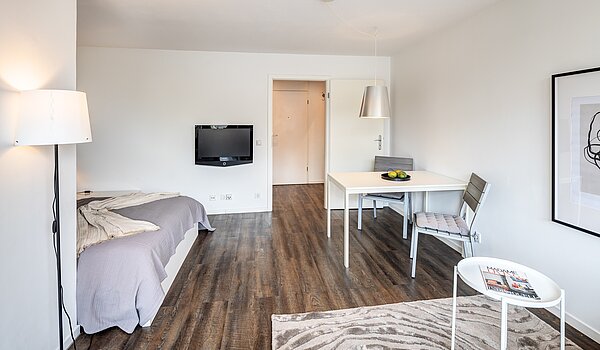 Apartment with 1 room | München-Neuhausen | 702271 | ...Essen, Arbeiten...