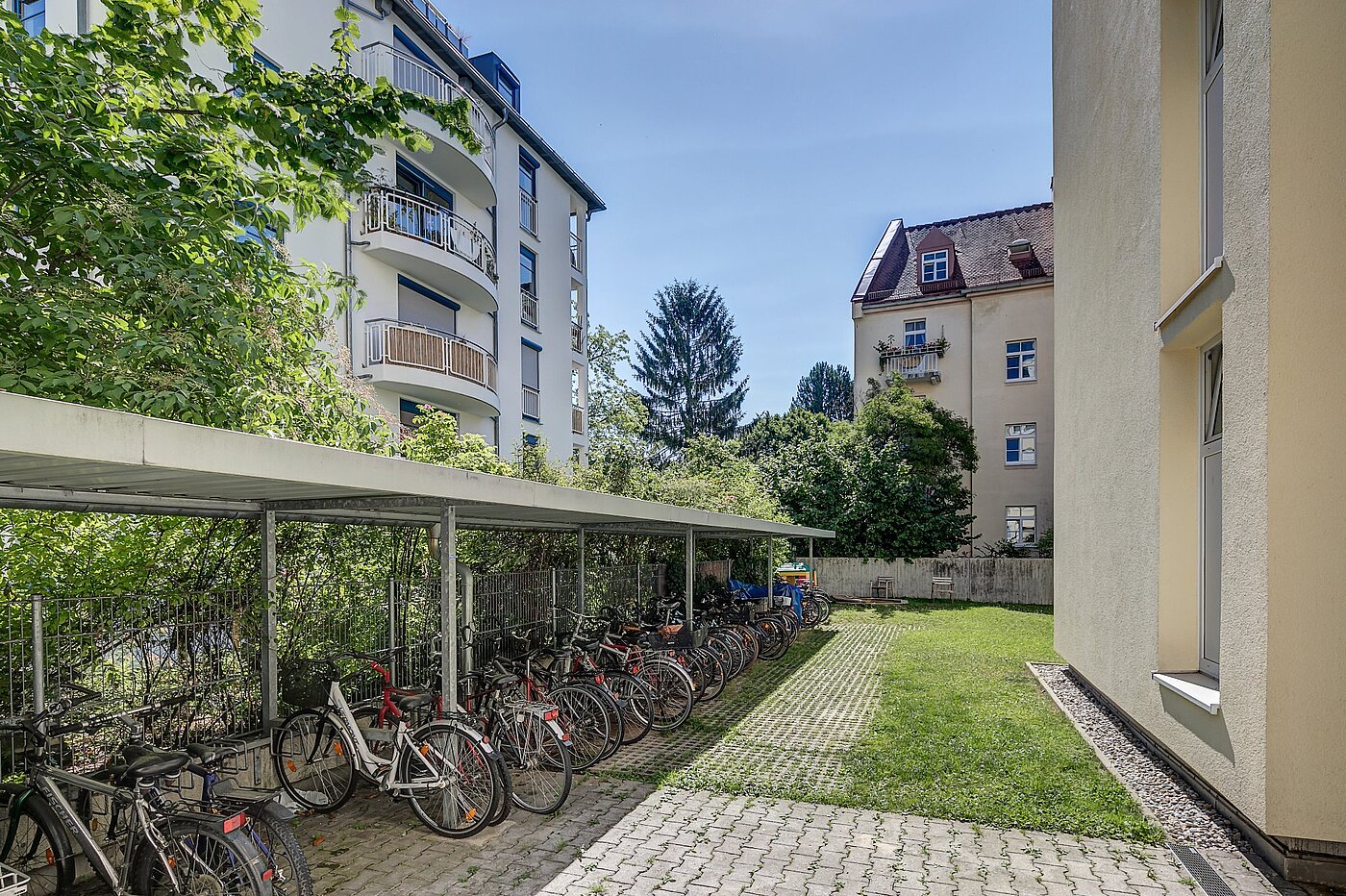 Apartment with 1 room | München-Isarvorstadt | 2110ML3 | Fahrradabstellplätze