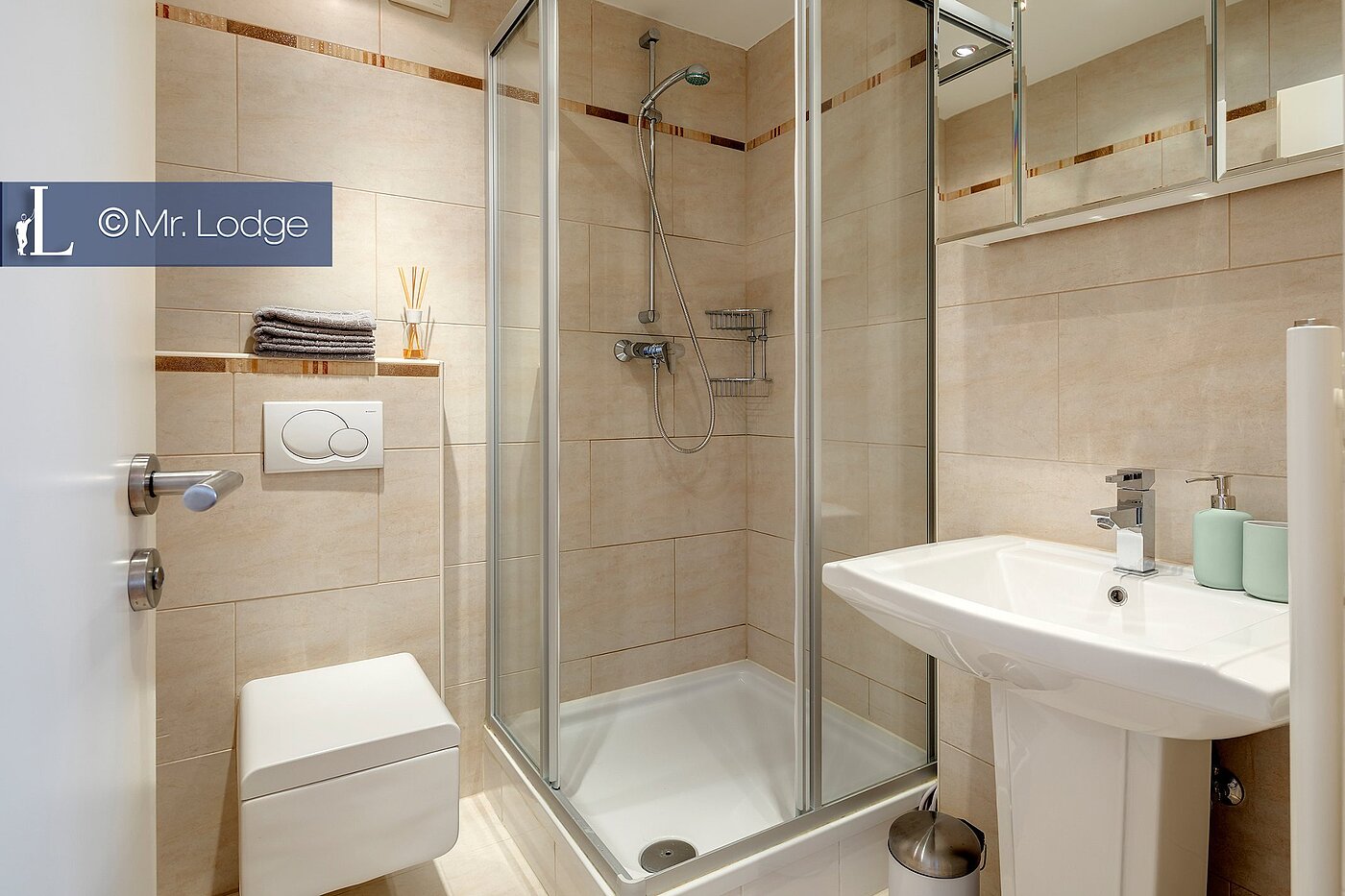 Penthouse with 4.5 room | Aschheim | 1802ML7 | ...zeitgemäßen Duschbad
